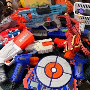 Nerf Elite Blaster Set - Blue, Red, White